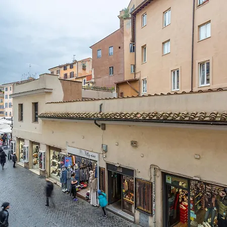 Appartement Iflat Campo De Fiori's Comfy Gem